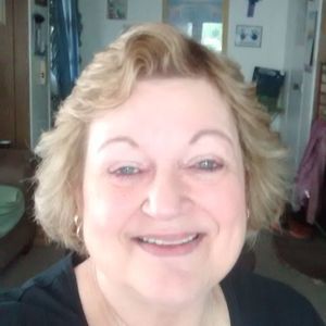 Meet your Posher, Debra